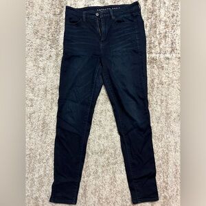 American Eagle skinny jean dark wash size 6 short